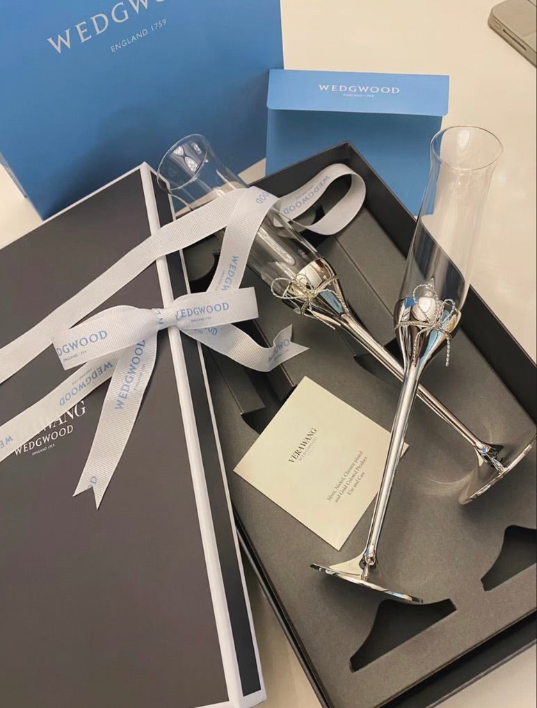 S03 Verawang Toasting Flutes